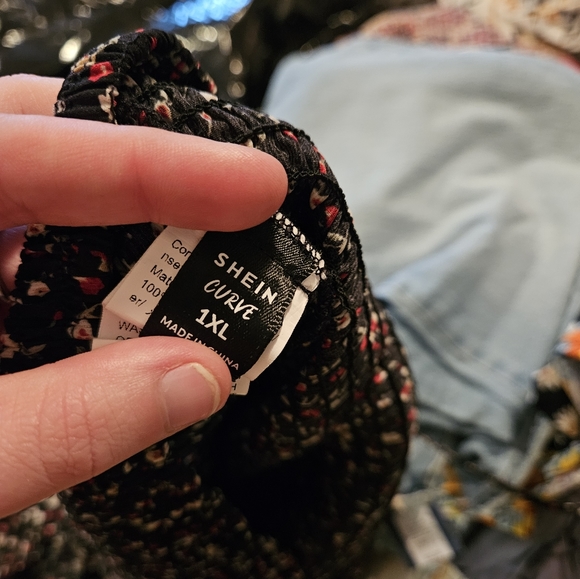 Womans plus size jumpsuit - Picture 2 of 3